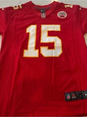 Youth Red Football Jersey with MAHOMES Name and #15